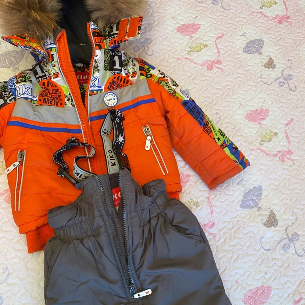 Snowsuit size 2-3 year old